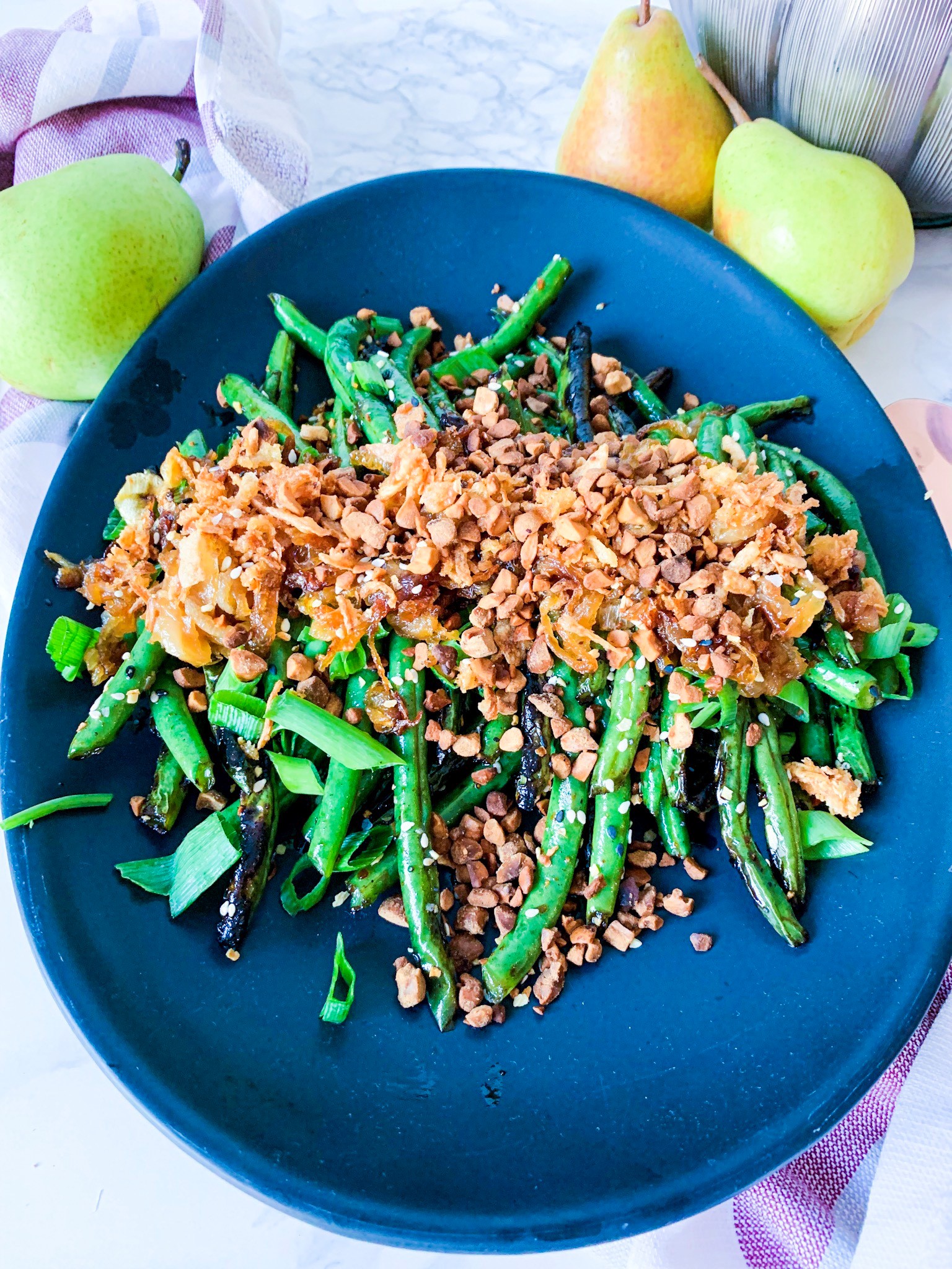 SPICY GRILLED GREEN BEANS WITH CARAMELIZED ONIONS Thecommunalfeast