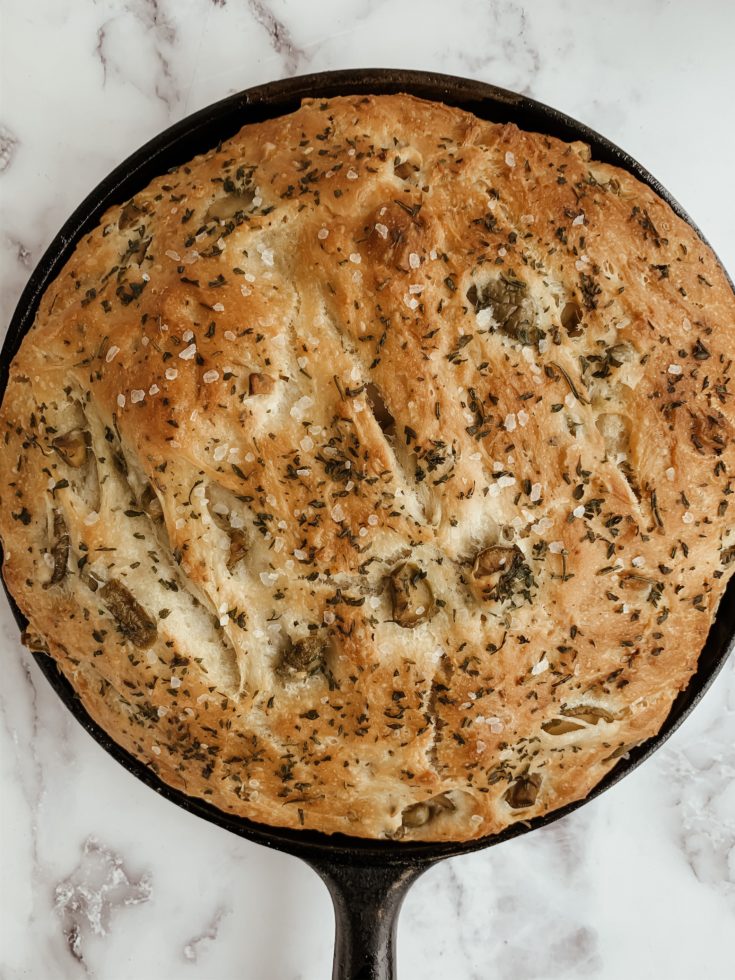 SKILLET ROSEMARY OLIVE BREAD - thecommunalfeast.com