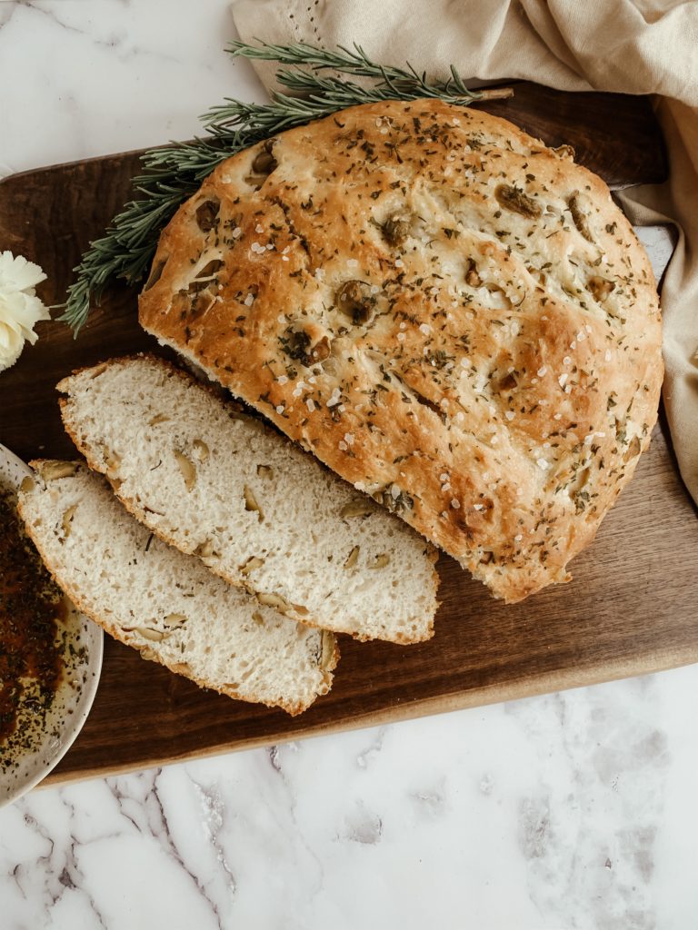 Garlic & Herb Dutch Oven Bread Recipe