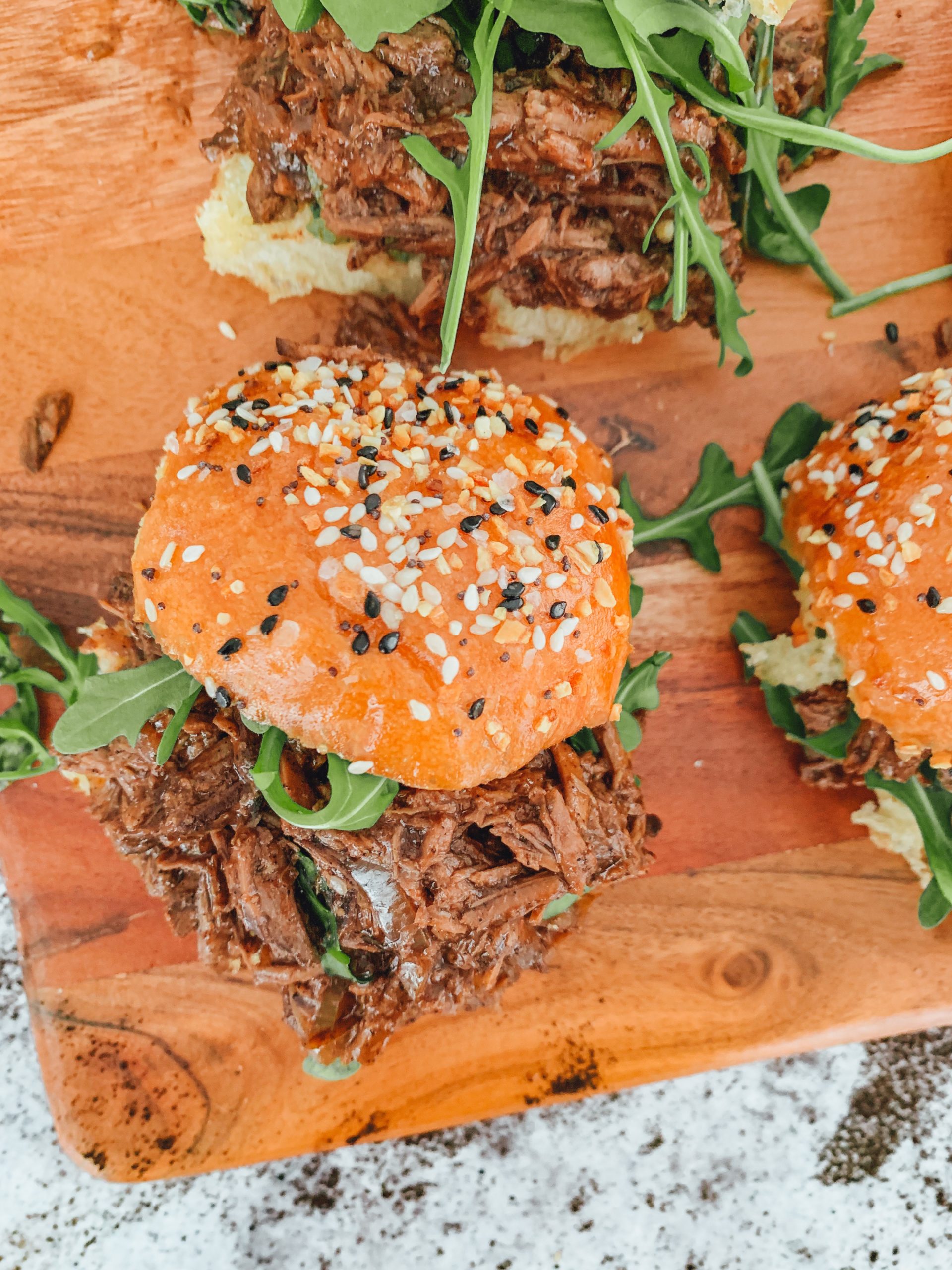 TENDER GUINNESS ESPRESSO PULLED BEEF SLIDERS - Thecommunalfeast.com