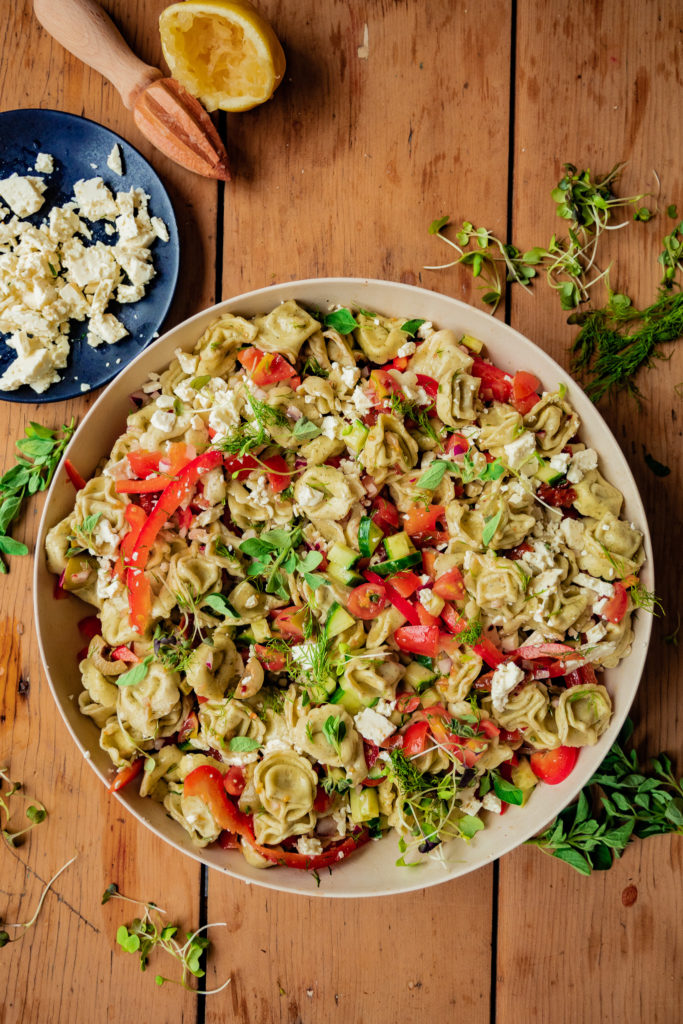 Greek Tortellini Pasta Salad - thecommunalfeast.com