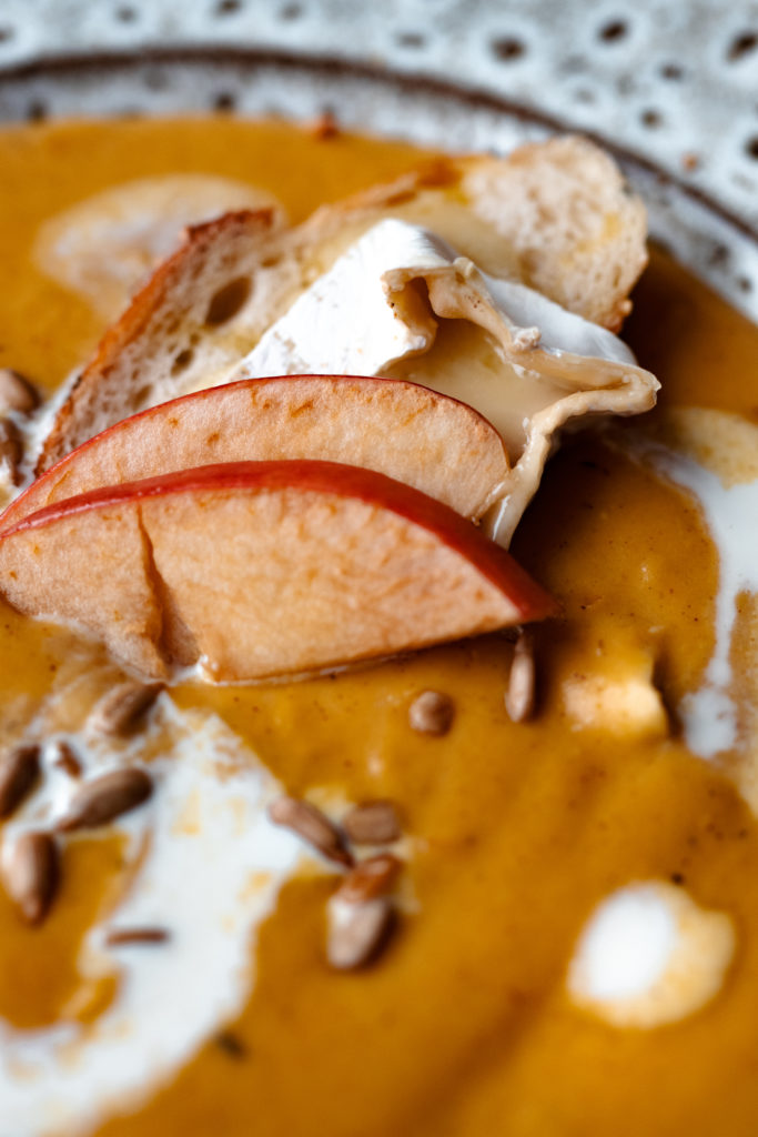 roasted butternut squash and apple soup